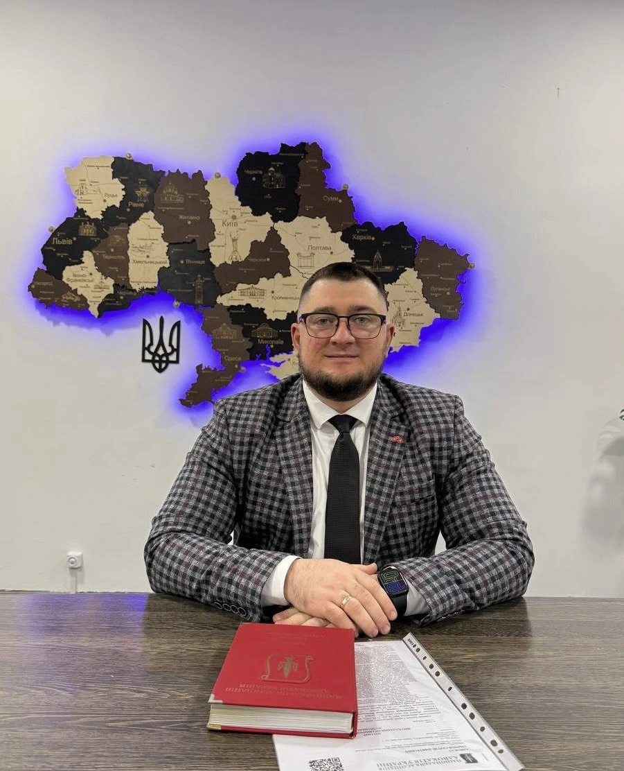 адвокат Сергій Дмитрович